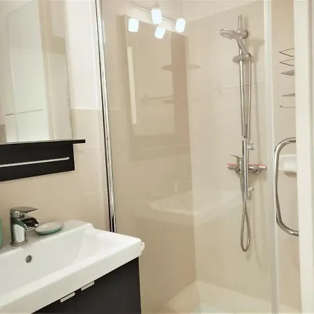 Moderne A Aix-les-bains, Proche Centre-ville Et Thermes, Avec Balcon Et Fibre Optique ! - Fr-1-555-37